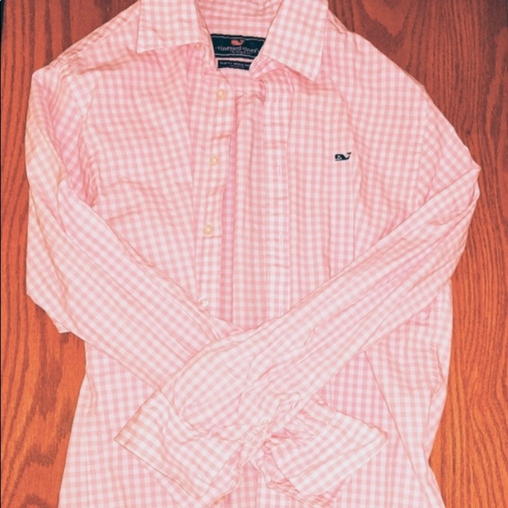 Vineyard Vines performance Button up shirt